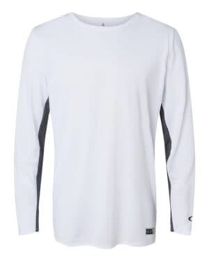 WHITE Oakley FOA402992 team issue hydrolix long sleeve t-shirt
