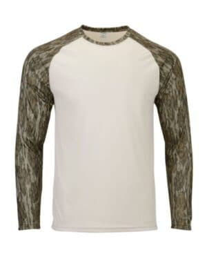 236 jackson mossy oak colorblocked long sleeve t-shirt