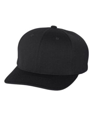 BLACK Flexfit 6597 cool & dry sport cap