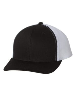 BLACK/ WHITE Yp classics 6606 retro trucker cap