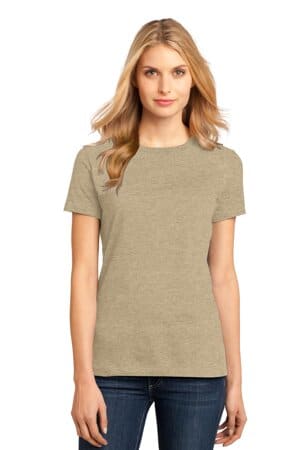 HEATHERED LATTE DM104L district women's perfect weight tee