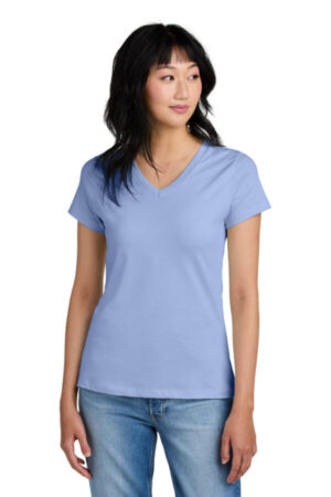 SOFT LILAC DM1170L district-women's perfect weight v-neck tee