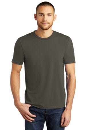 DEEPEST GREY DM130 district perfect tri tee