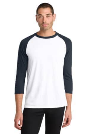 DM136 district perfect tri 3/4-sleeve raglan