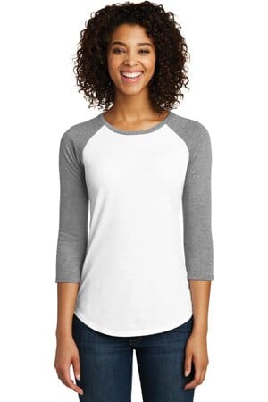 DT6211 district women's fitted very important tee 3/4-sleeve raglan