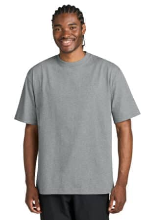 LIGHT HEATHER GREY DT7075 district 7-oz gritty tee
