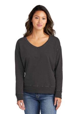 LPC098V port & company ladies beach wash garment-dyed v-neck sweatshirt
