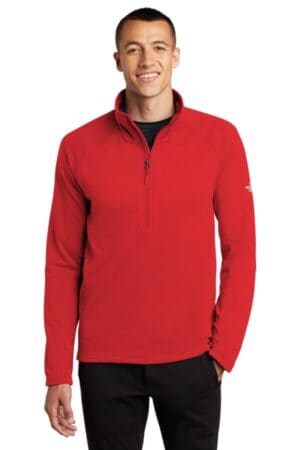 TNF RED NF0A47FB the north face mountain peaks 1/4-zip fleece