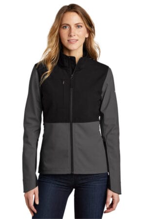 NF0A5541 the north face ladies castle rock soft shell jacket