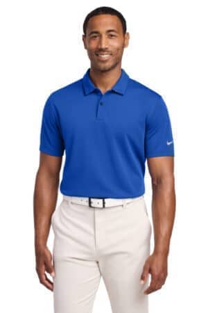 GAME ROYAL GAME ROYAL NKBV6042 nike dry essential solid polo
