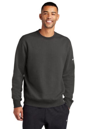 ANTHRACITE NKFD9863 nike club fleece sleeve swoosh crew