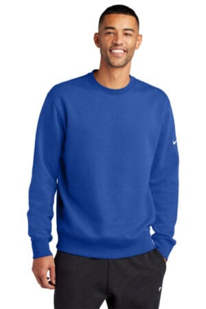 GAME ROYAL NKFD9863 nike club fleece sleeve swoosh crew