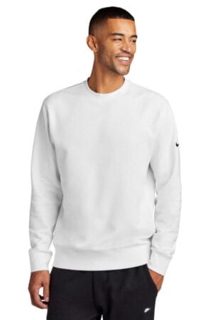 WHITE NKFD9863 nike club fleece sleeve swoosh crew