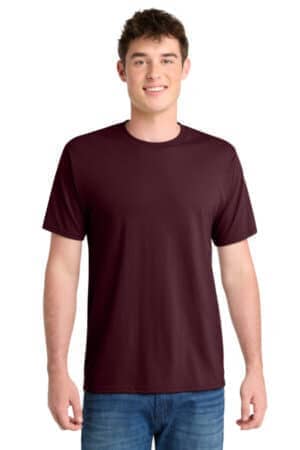 PC381 port & co performance blend tee
