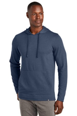 BLUE NIGHTS TM1MZ337 travismathew coveside hoodie